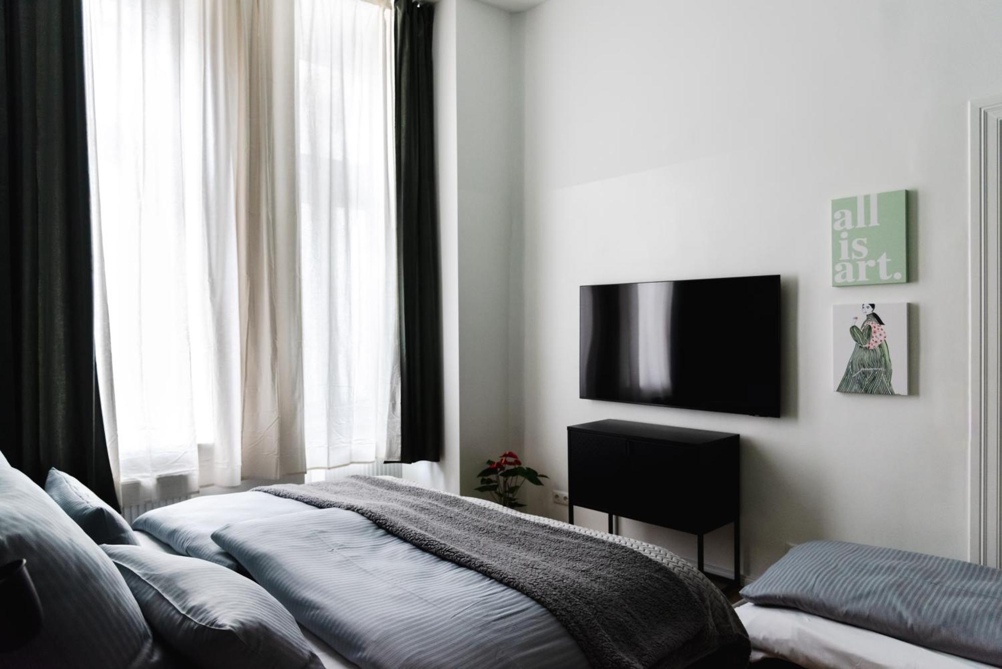 Exklusive Luxus-Unterkunft In Berlin Mitte: 2 Apartments, 130M², Designer-Moebel, Co2 Neutrale Reinigung Exterior foto