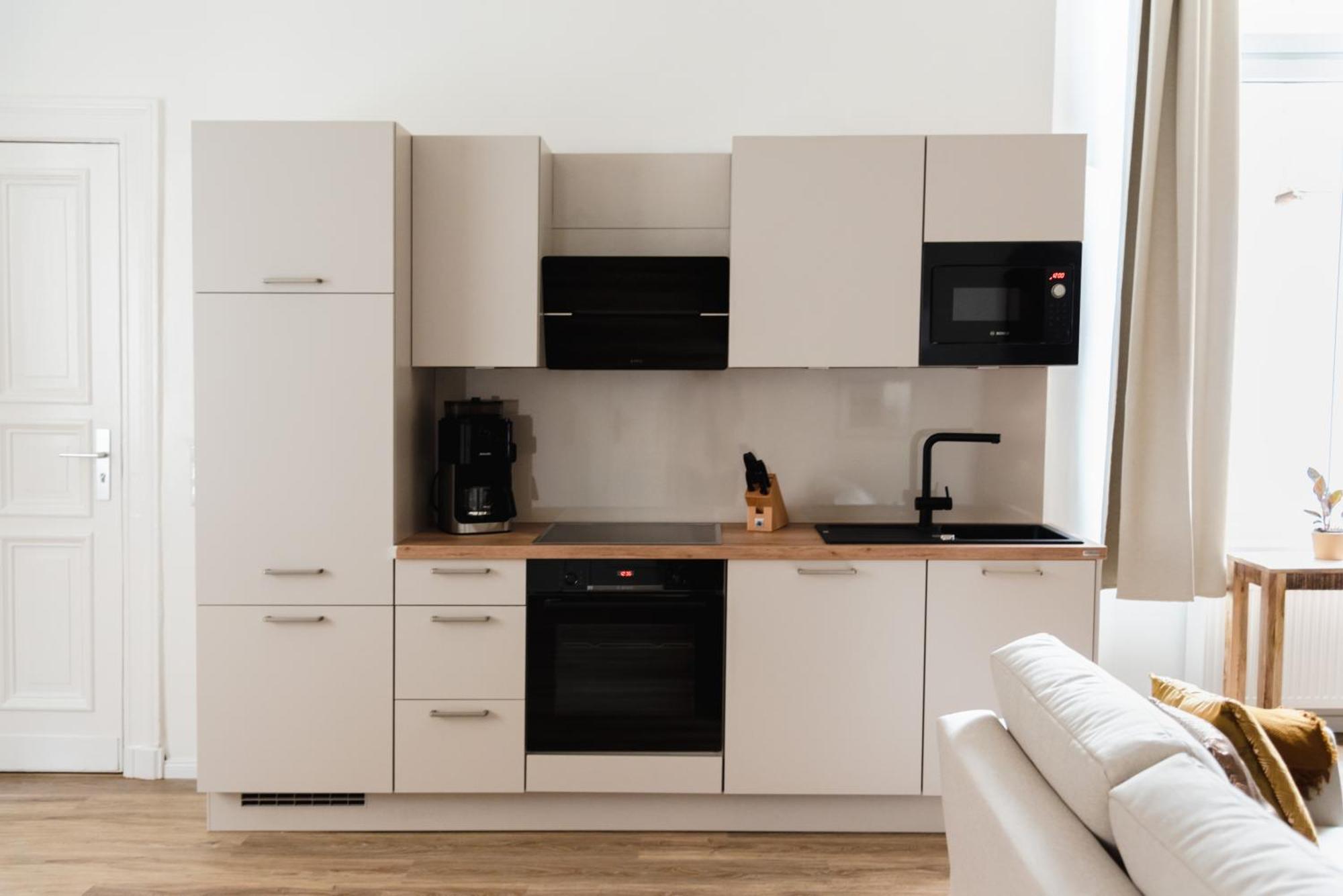 Exklusive Luxus-Unterkunft In Berlin Mitte: 2 Apartments, 130M², Designer-Moebel, Co2 Neutrale Reinigung Exterior foto